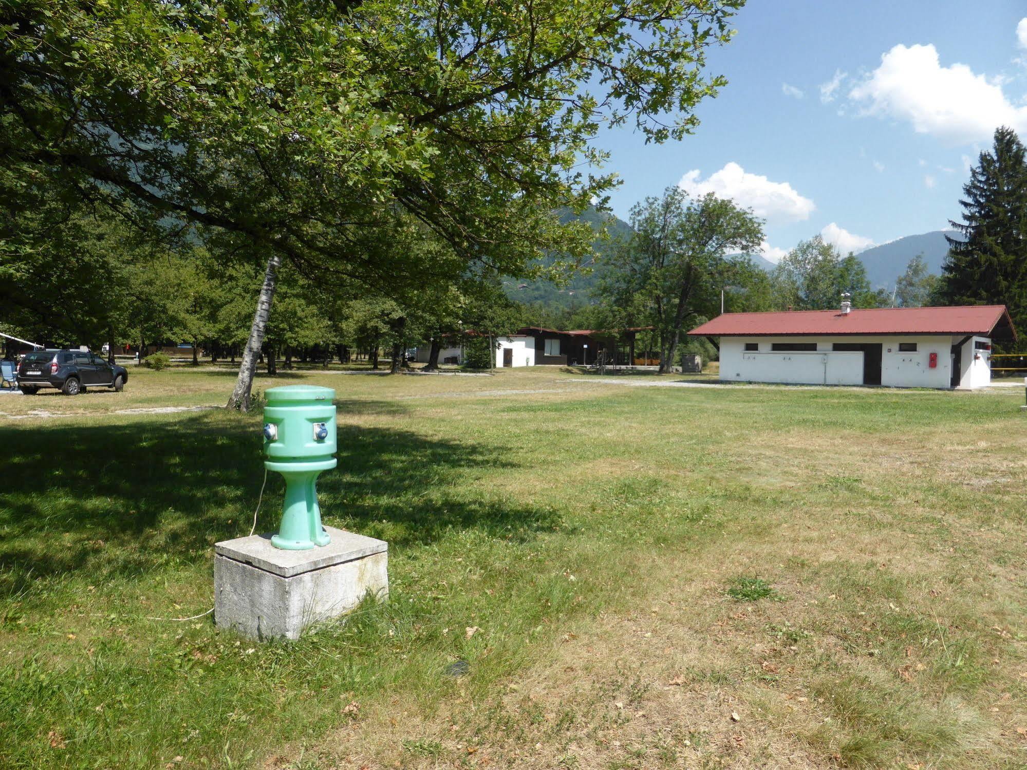 Camping L'Ecureuil - Mont-Blanc Village Domancy Екстериор снимка