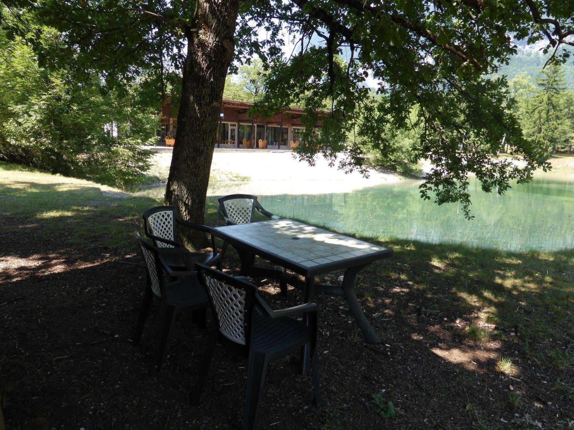 Camping L'Ecureuil - Mont-Blanc Village Domancy Екстериор снимка