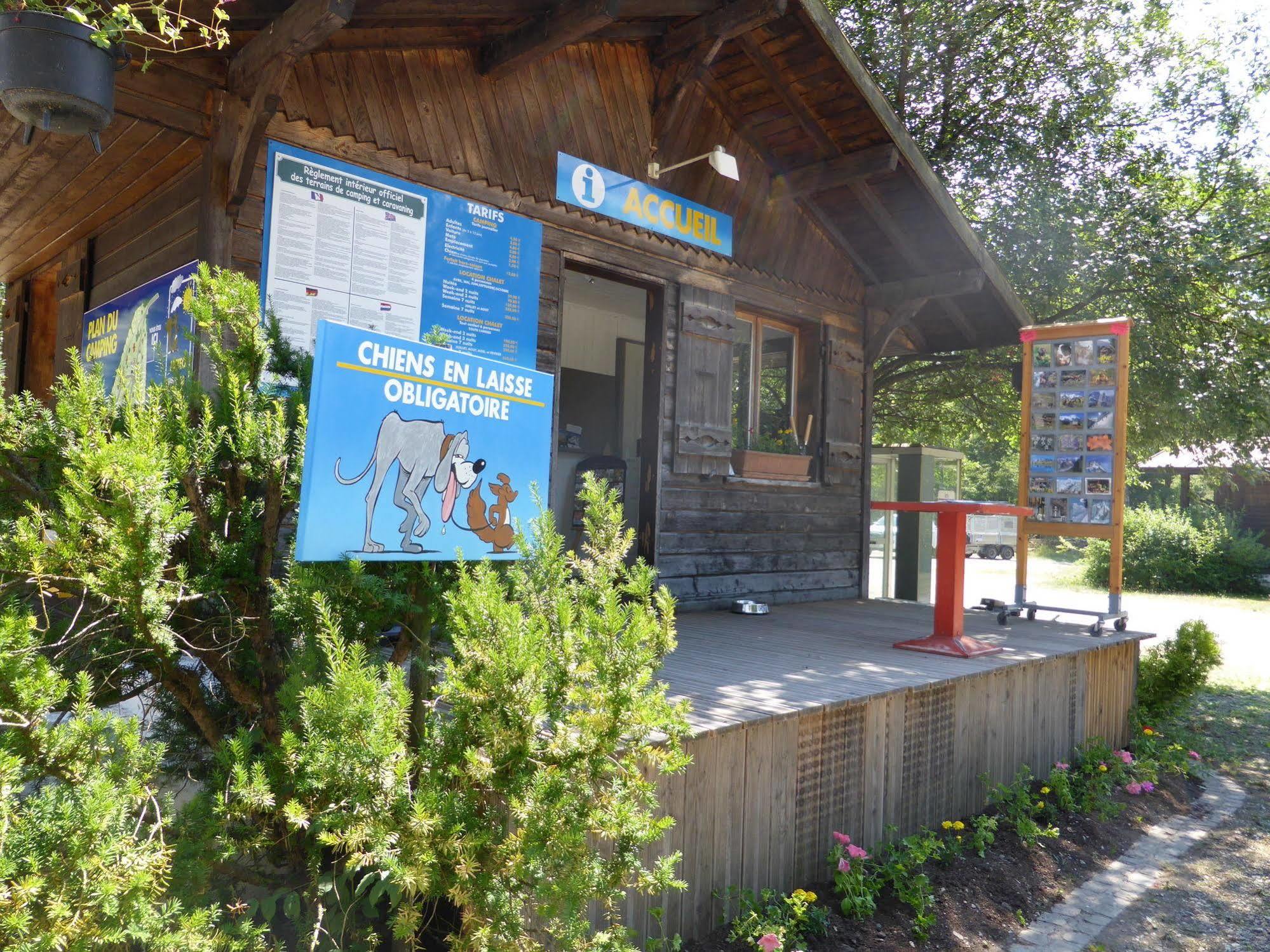 Camping L'Ecureuil - Mont-Blanc Village Domancy Екстериор снимка
