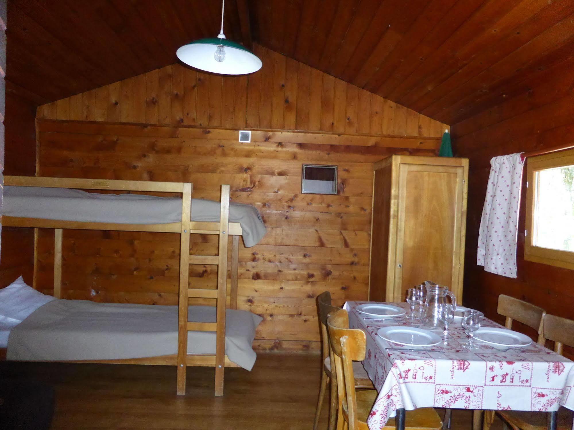 Camping L'Ecureuil - Mont-Blanc Village Domancy Екстериор снимка