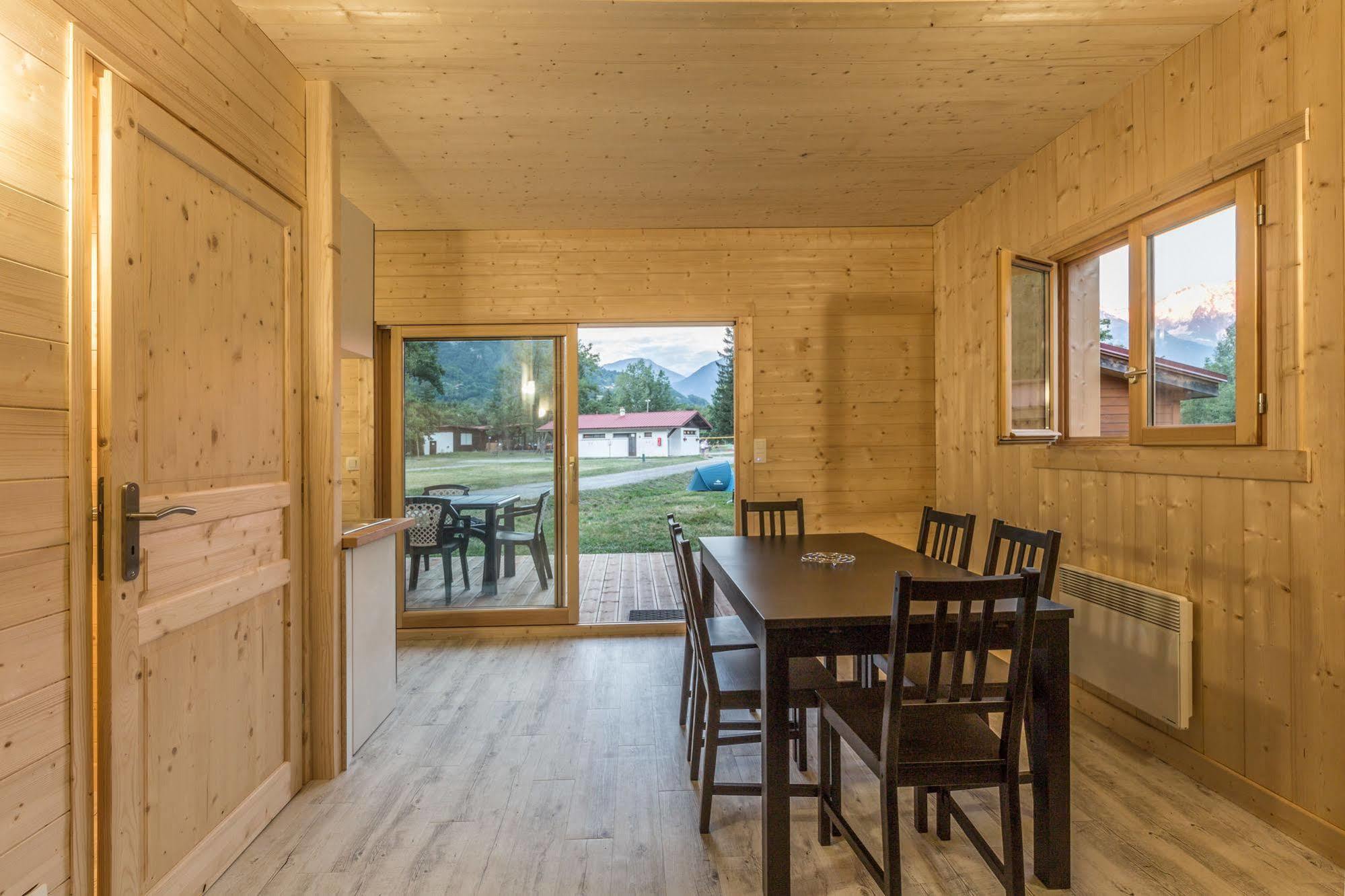 Camping L'Ecureuil - Mont-Blanc Village Domancy Екстериор снимка